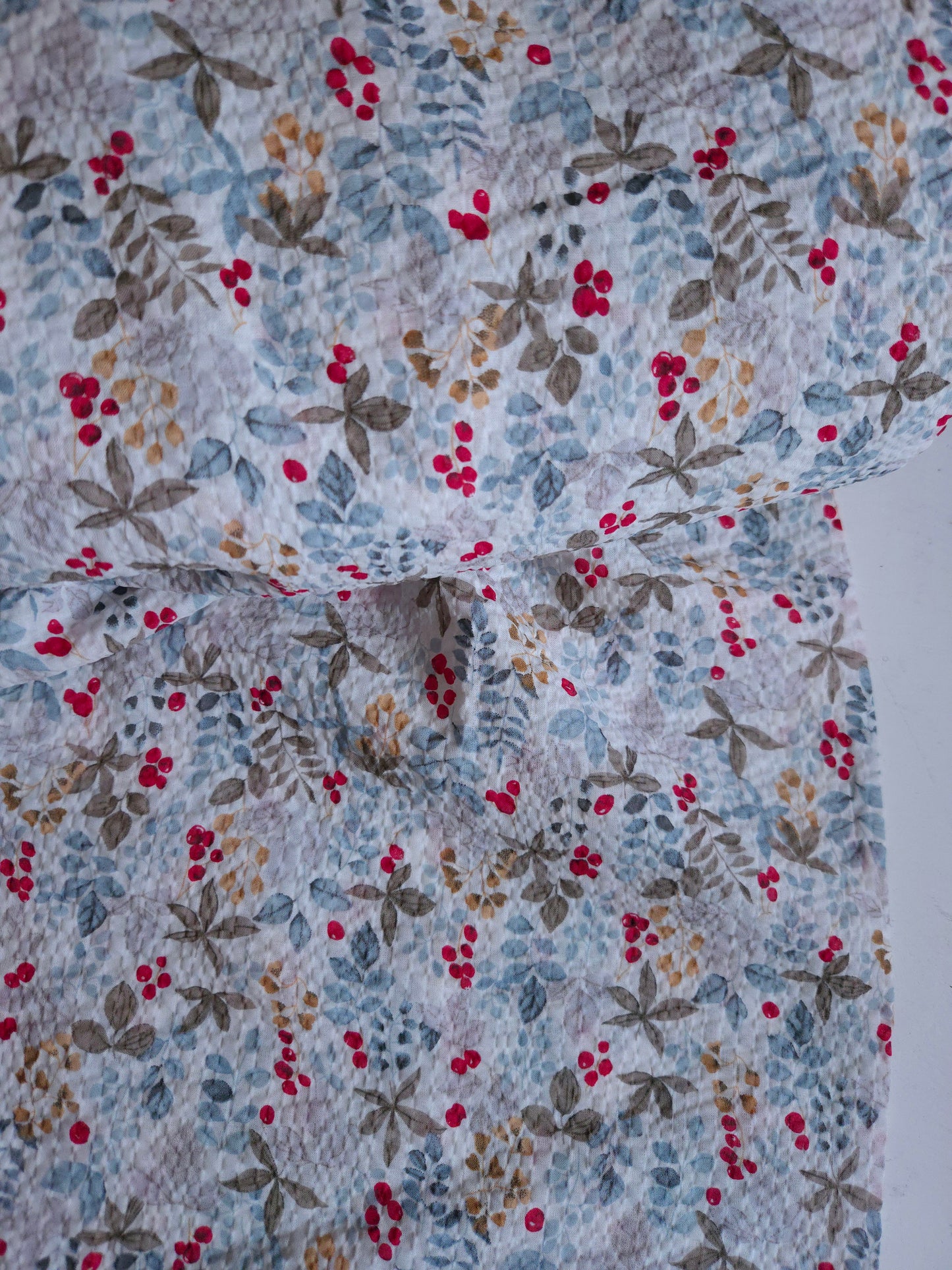 Cool Berry Cotton Seersucker - Remnant 110cm x Width