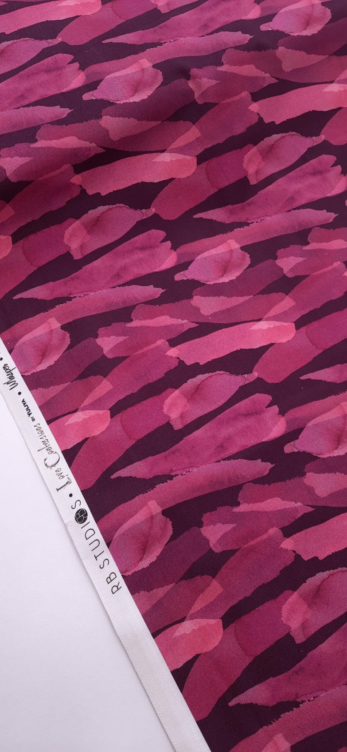Love Confessions Purple Brushstrokes 100% Cotton – Per FQ (£14/m)