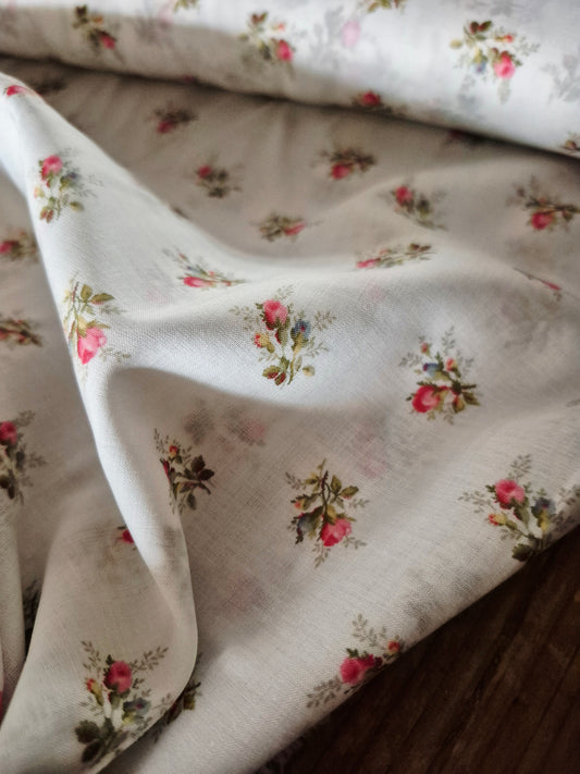 Petite Fleur Cotton Voile - Per ¼ Metre (£8/m)