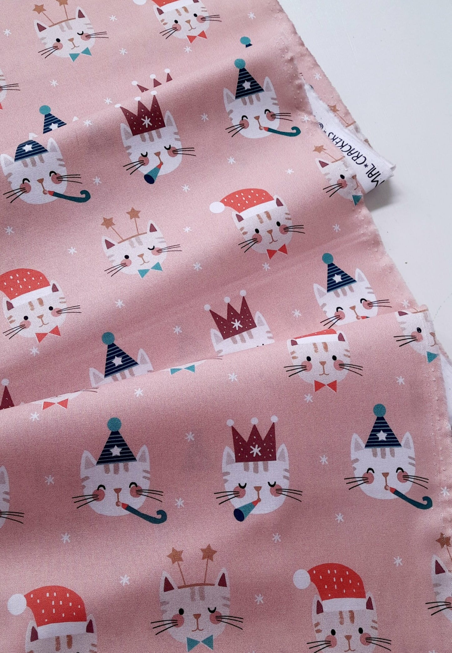 Kitties on Pink from Animal Crackers by Dashwood Studio – Per FQ (£7/m)